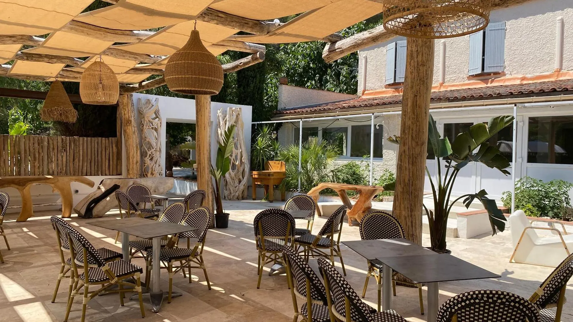 Auberge Des Pins Bandol